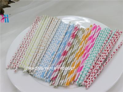 Proveedores de palitos de piruleta de papel de rayas impresas de colores al por mayor
